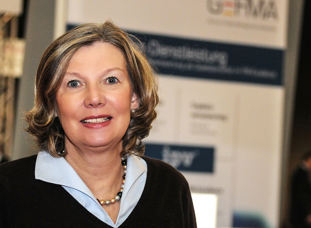 Dr. Elke Kuhlmann